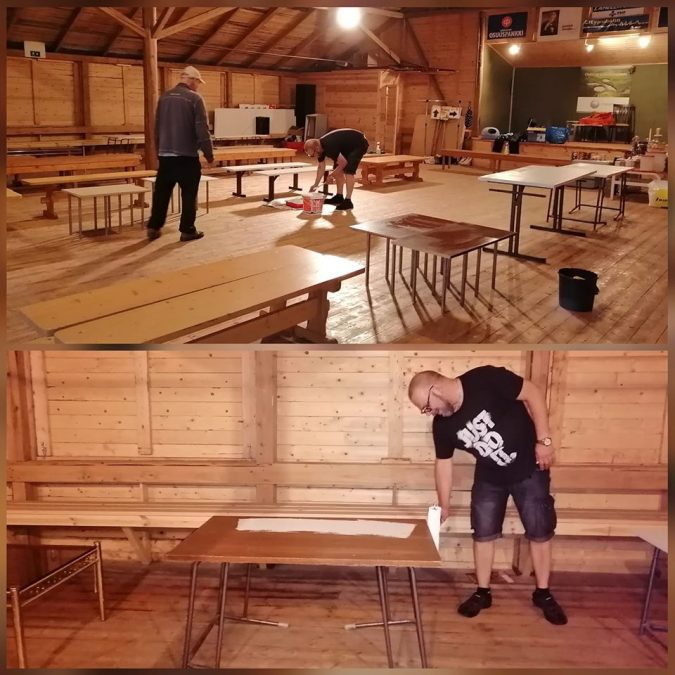 Pöytiin uudet pinnat myyjiä varten..,pöydät ja tuolit siis valmiina teille myyjille.